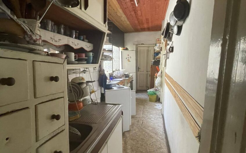 KNEZ MIHAILOVA – SALONAC – 93M2(80)