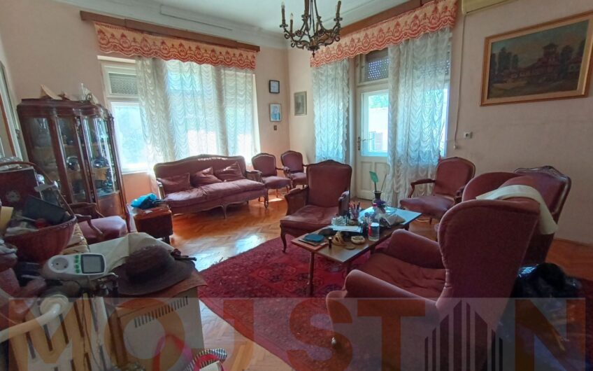 KNEZ MIHAILOVA – SALONAC – 93M2(80)