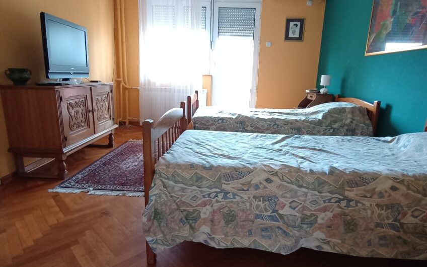 BANOVO BRDO – GOLF – KUĆA  HORIZONTALA