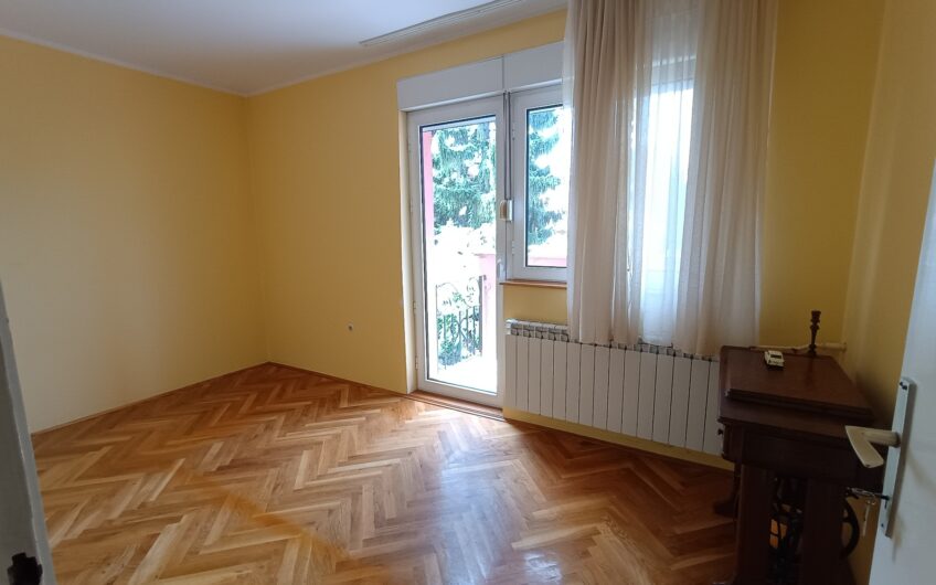 BANOVO BRDO – GOLF – KUĆA  HORIZONTALA